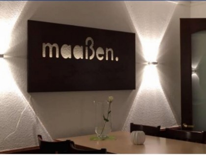 照片: in Maassen
